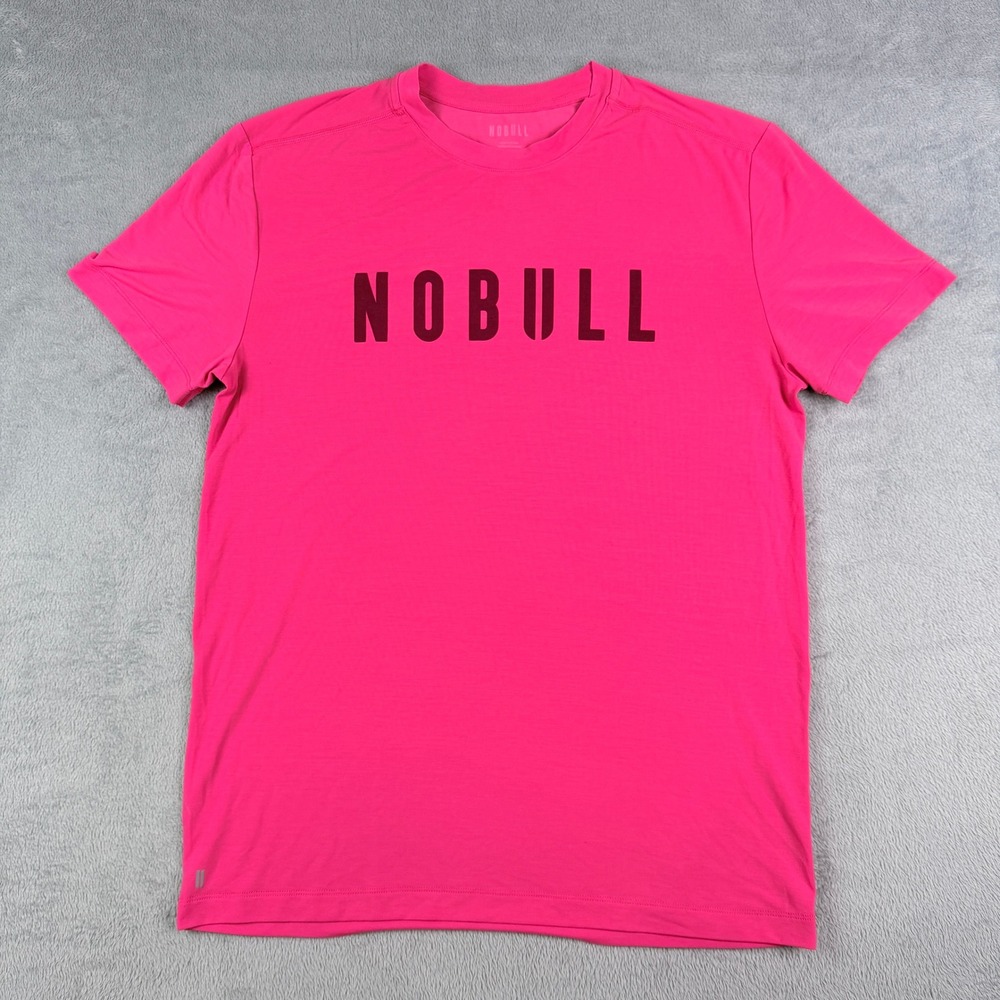 NoBull Mens Performance Graphic T-Shirt Pink Logo Crew Neck Size Large